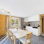 Family-friendly With Mountain Views דירה