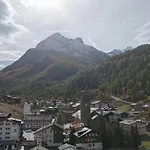 Family-friendly With Mountain Views 公寓 萨斯格伦德