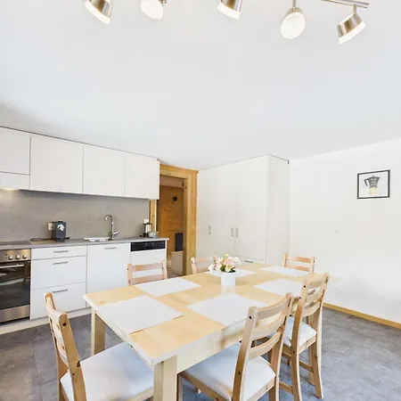 Apartment Family-friendly With Mountain Views