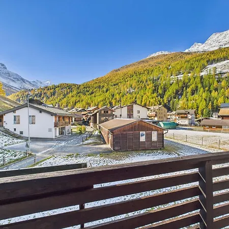 Family-friendly With Mountain Views Saas-Grund